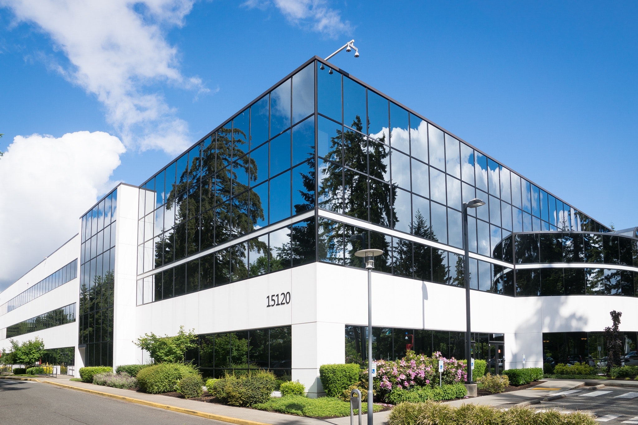 Fresh Wave IAQ office dedorizers keep workspaces smelling fresh 24/7.
